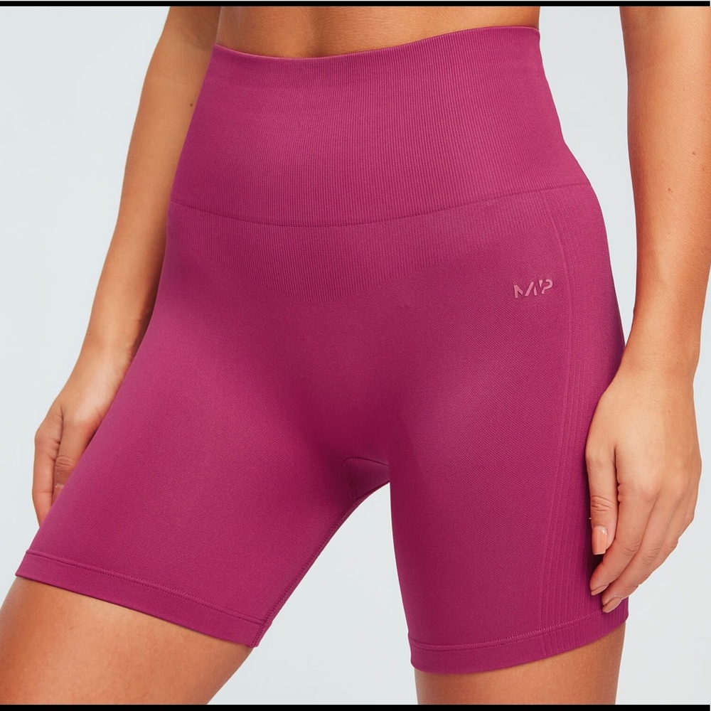 MP Women’s Shape Seamless Ultra Cycling Shorts